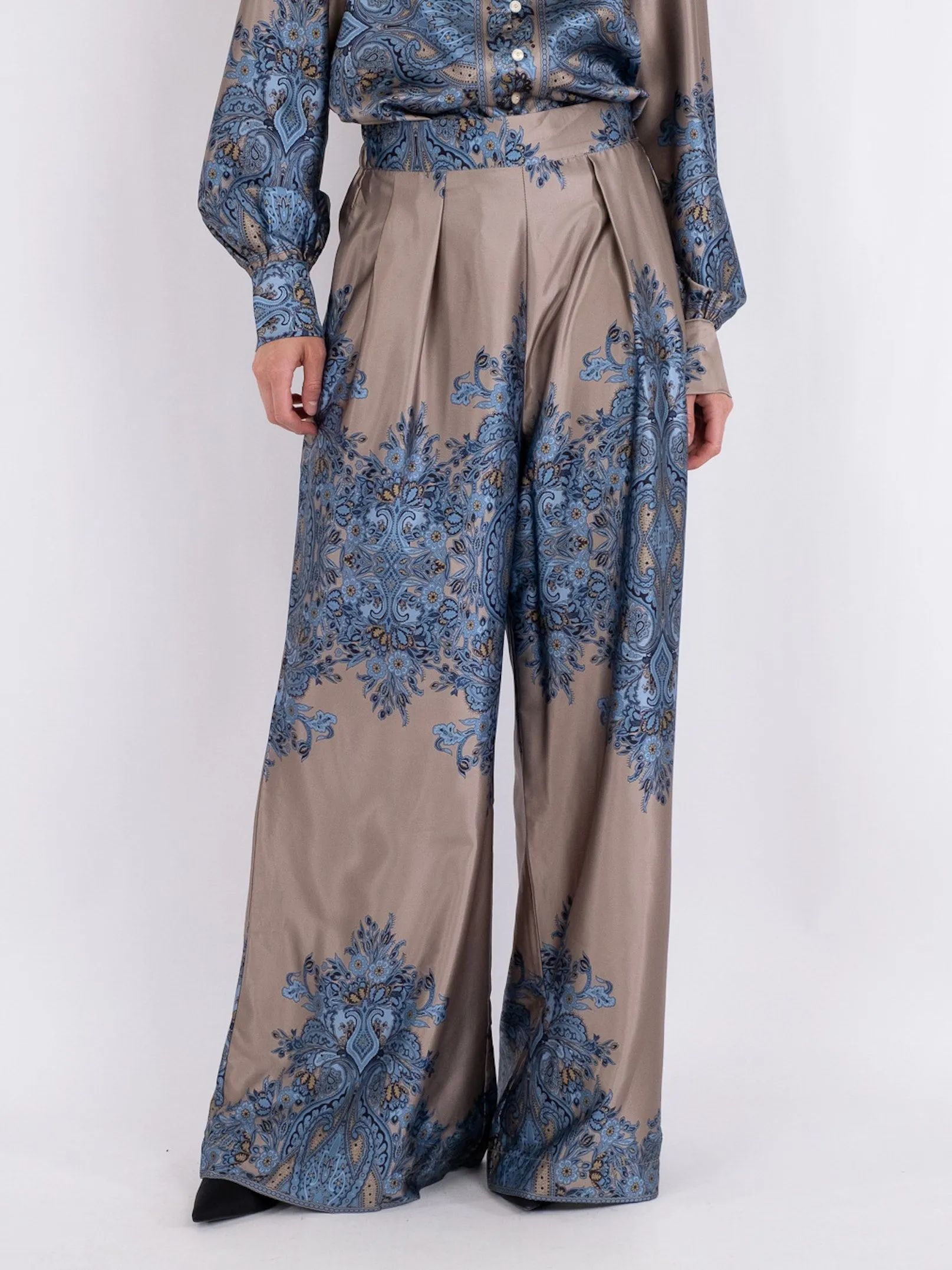 Mana Paisley Border Pants - Blue